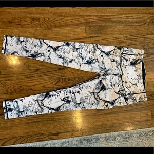 Black and White graphic tight